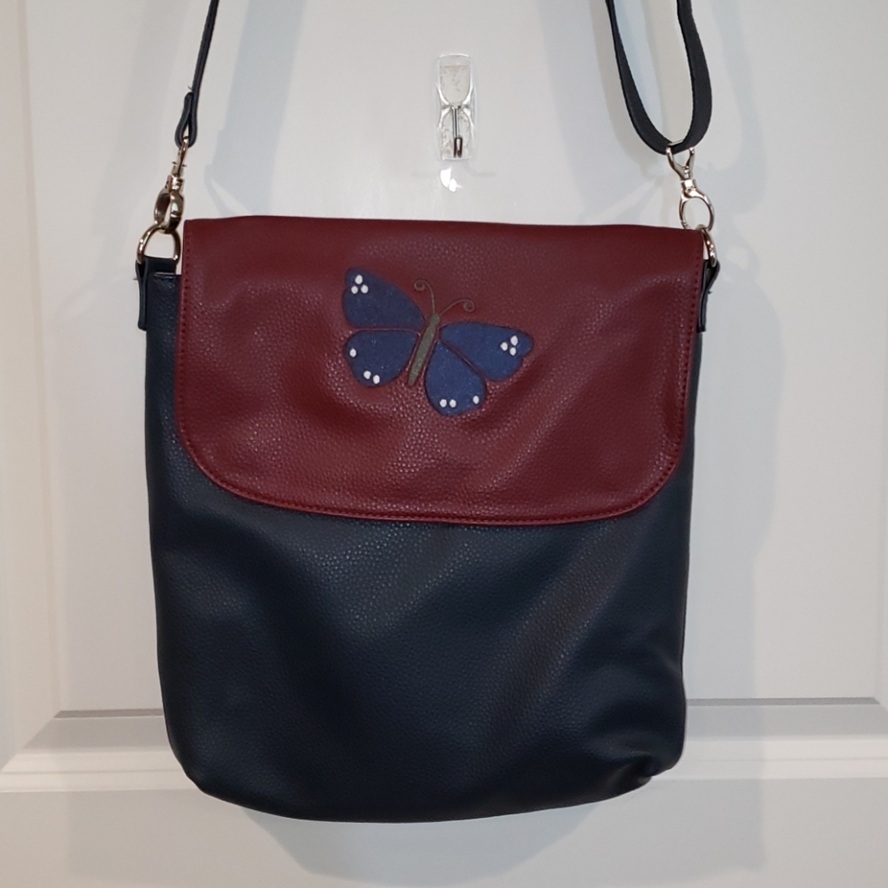 Custom made cross body purse